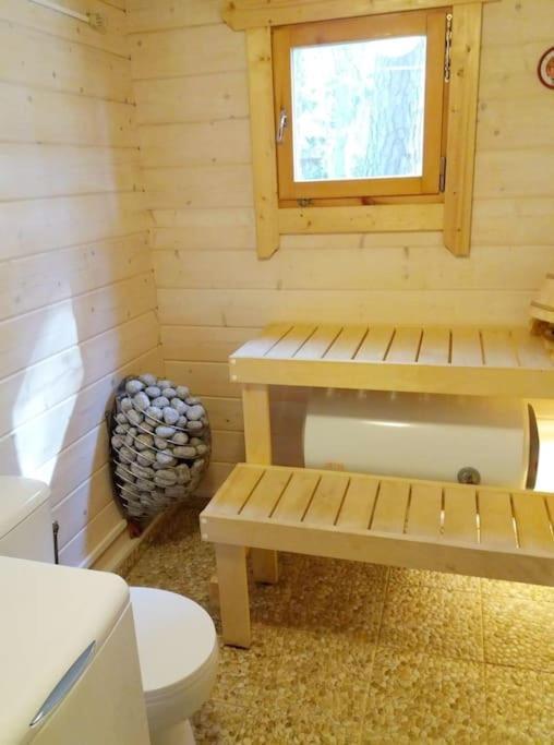 Well-equipped Summerhouse With Sauna In Íbúð